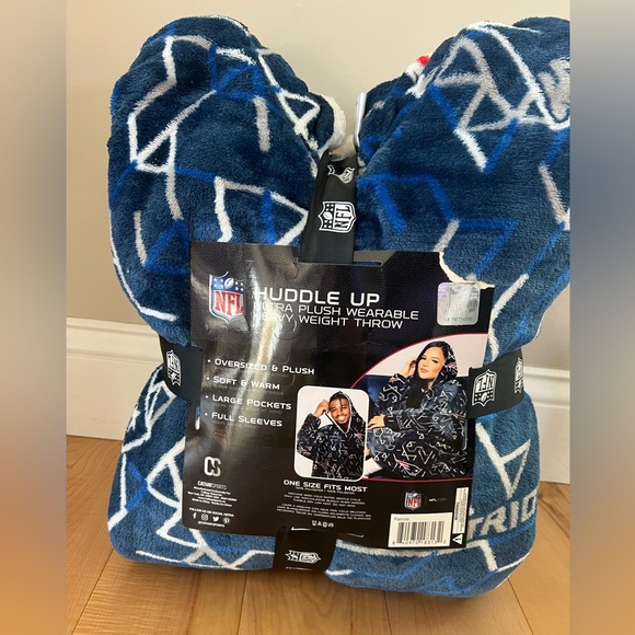 Wearable blanket New England Patriots - Picture 2 of 4